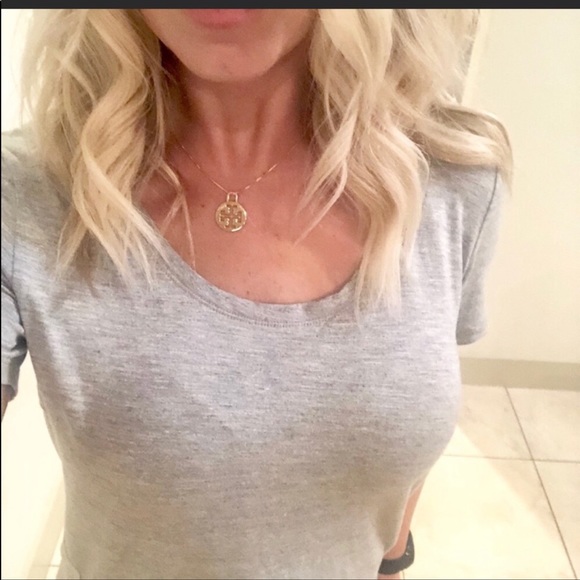 ❤️Authentic Tory Burch Charm Necklace ❤️ - Picture 4 of 5